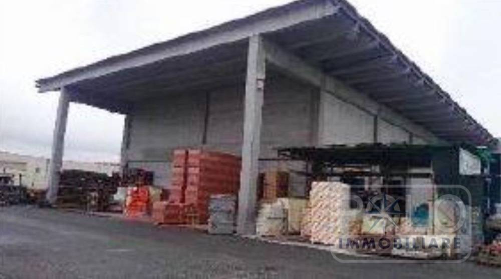 capannone in vendita a Fiesse