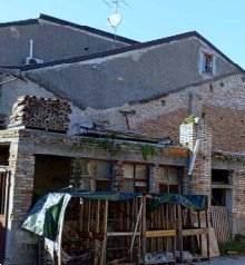 locale di sgombero in vendita a Fiesse