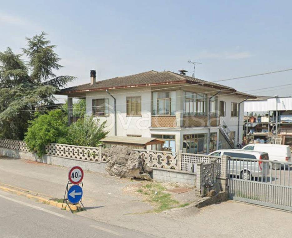 casa indipendente in vendita a Fiesse