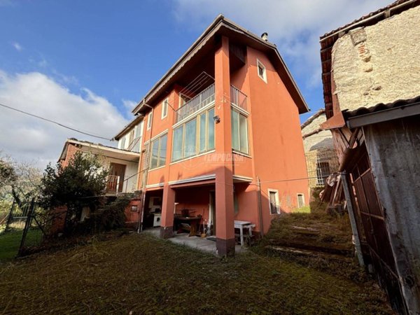 casa indipendente in vendita a Castelnuovo Nigra