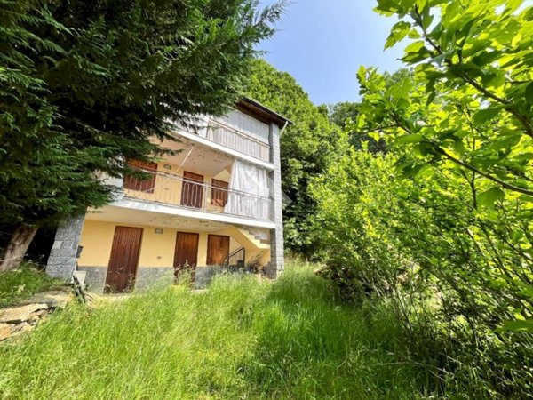 casa indipendente in vendita a Castelnuovo Nigra