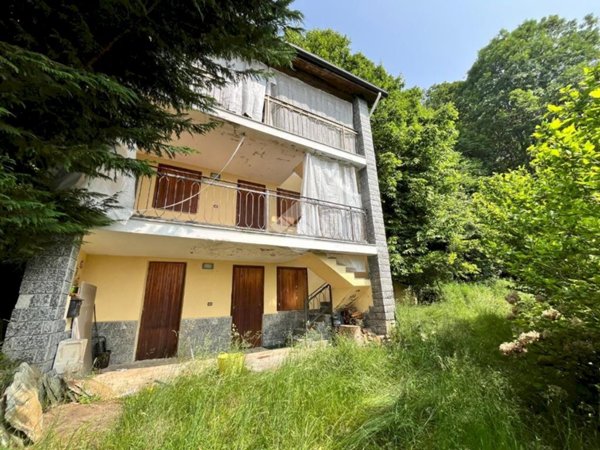 casa indipendente in vendita a Castelnuovo Nigra