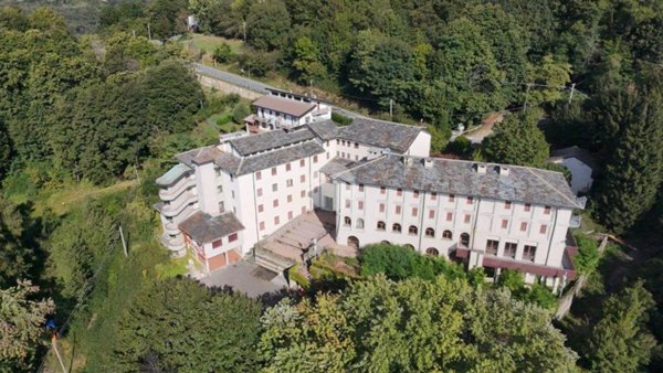 negozio in vendita a Castelnuovo Nigra