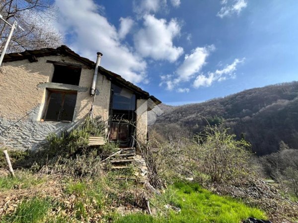 casale in vendita a Castelnuovo Nigra