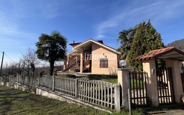 casa indipendente in vendita a Castelnuovo Nigra
