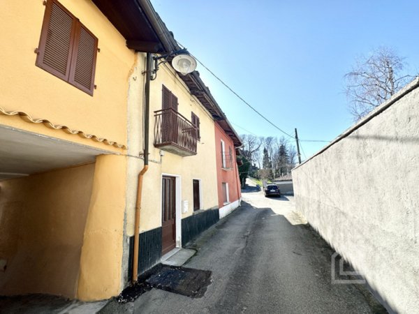 casa indipendente in vendita a Castelnuovo Nigra