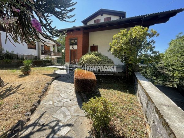 casa indipendente in vendita a Castelnuovo Nigra