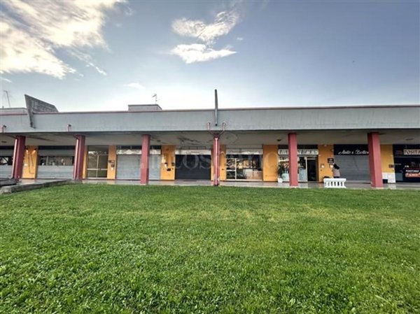 negozio in vendita a Flero