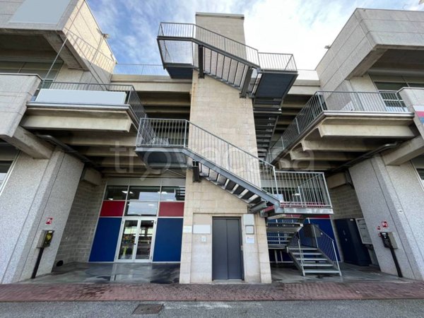 ufficio in vendita a Flero