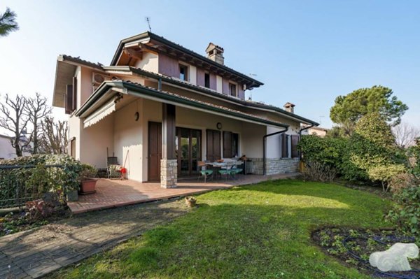 casa indipendente in vendita a Flero
