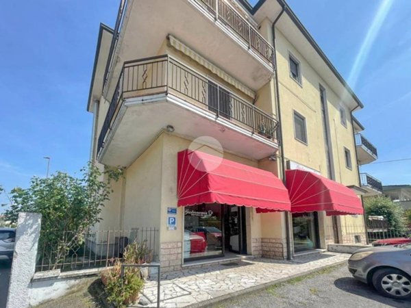 negozio in vendita a Flero