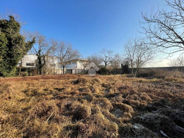 terreno edificabile in vendita a Flero