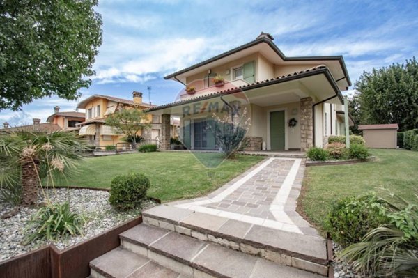 casa indipendente in vendita a Flero