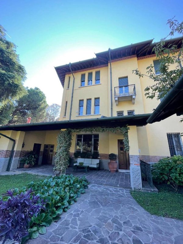 casa indipendente in vendita a Flero