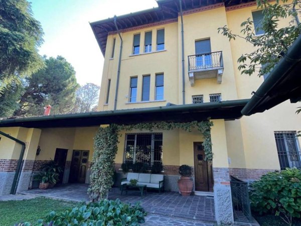 casa indipendente in vendita a Flero