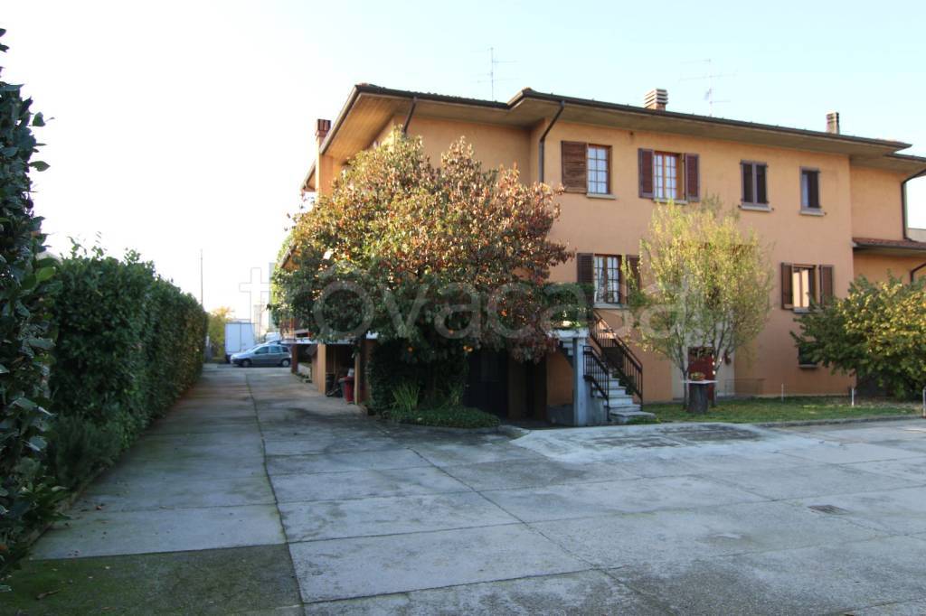 casa indipendente in vendita a Flero