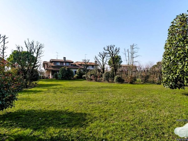 casa indipendente in vendita a Flero