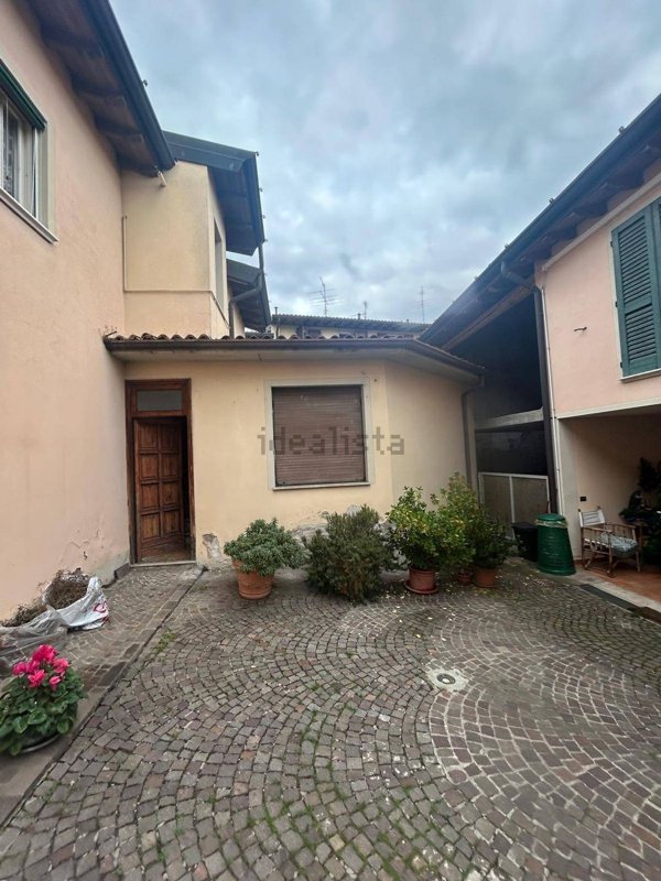casa indipendente in vendita a Flero in zona Pietra del Gallo
