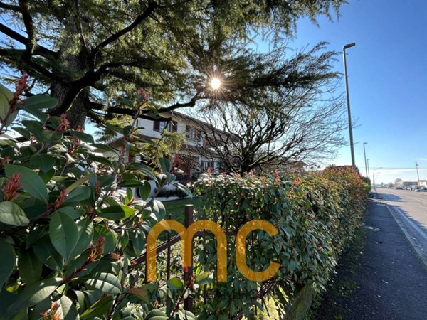 casa indipendente in vendita a Flero