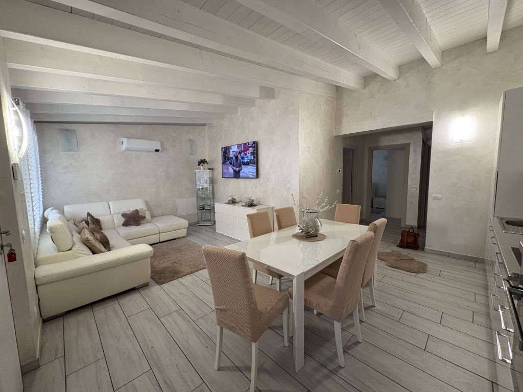 casa indipendente in vendita a Flero