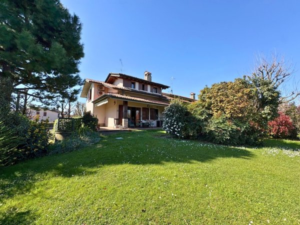 casa indipendente in vendita a Flero in zona Pietra del Gallo