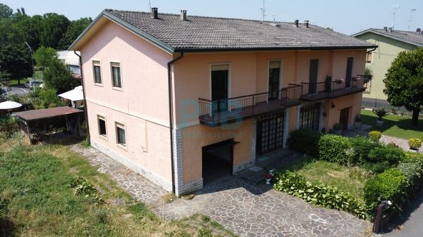 casa indipendente in vendita a Flero in zona Pietra del Gallo