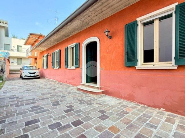 appartamento in vendita a Flero in zona Pietra del Gallo