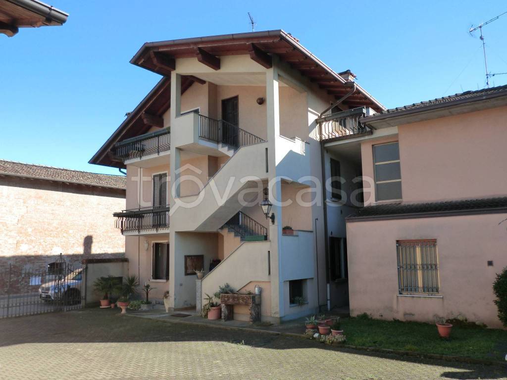 appartamento in vendita a Gambara