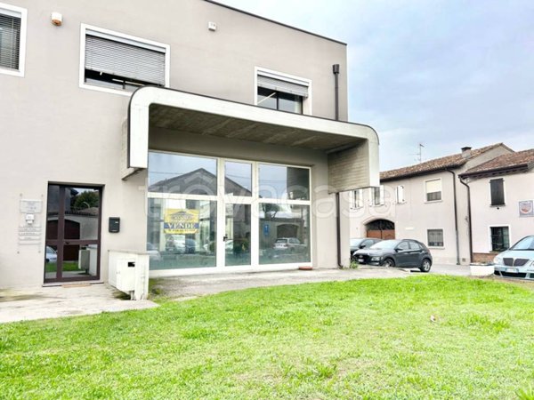 negozio in vendita a Gambara