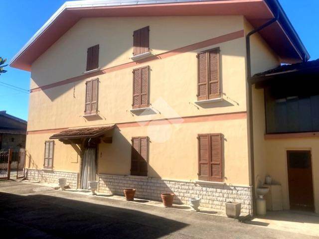 casa indipendente in vendita a Gambara