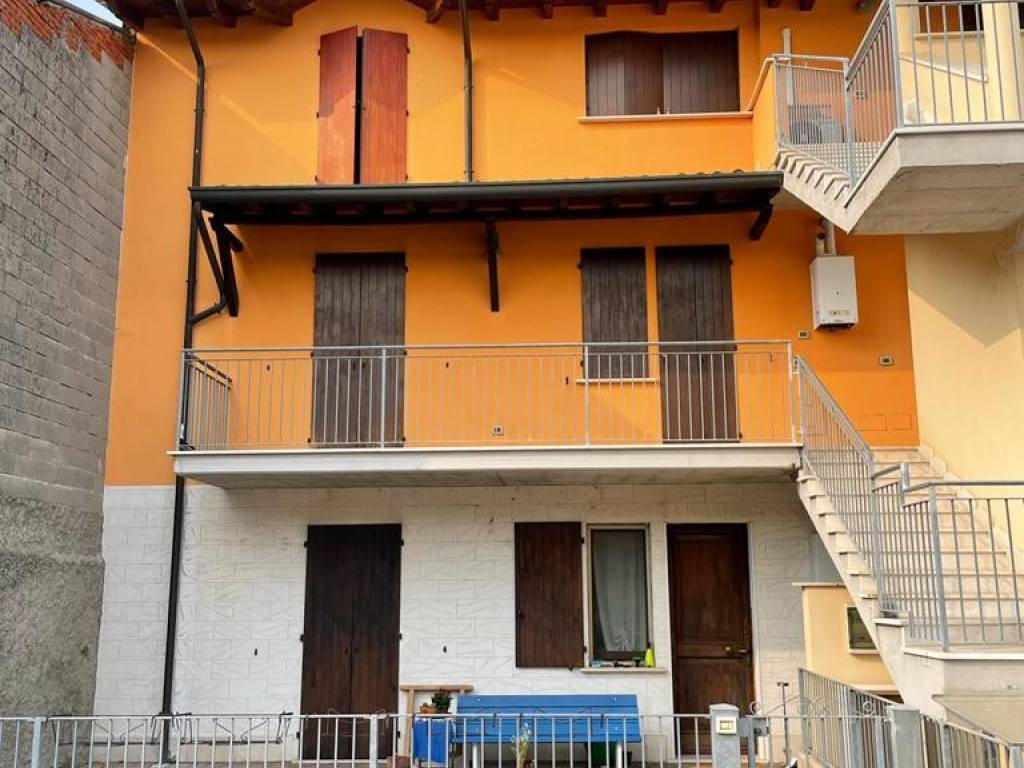 appartamento in vendita a Gambara