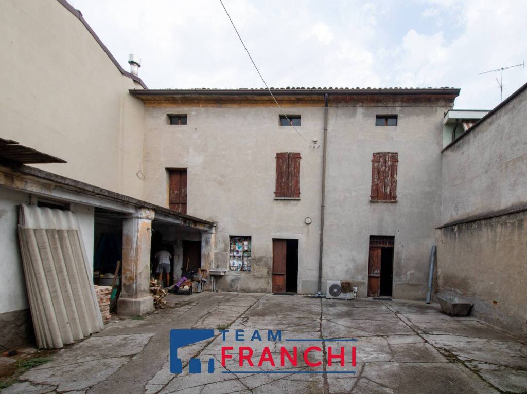 casa indipendente in vendita a Gambara