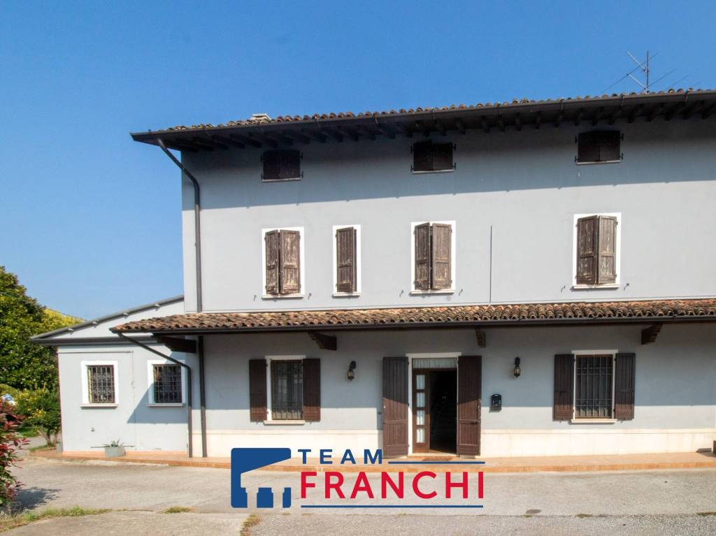 casa indipendente in vendita a Gambara