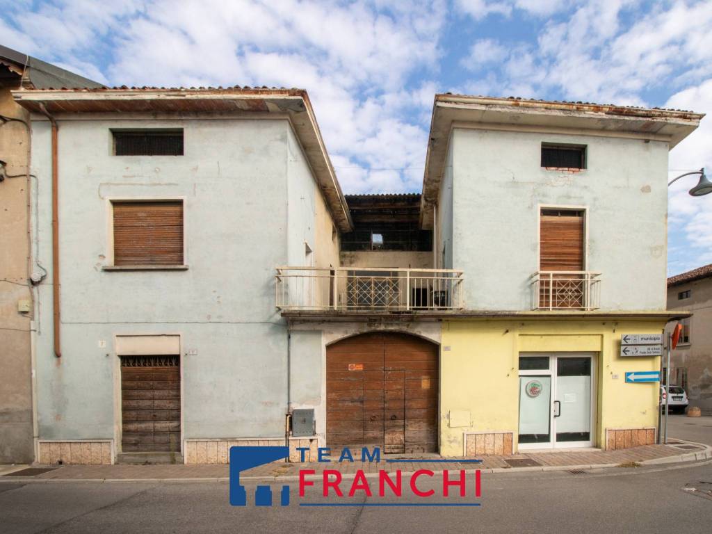 casa indipendente in vendita a Gambara