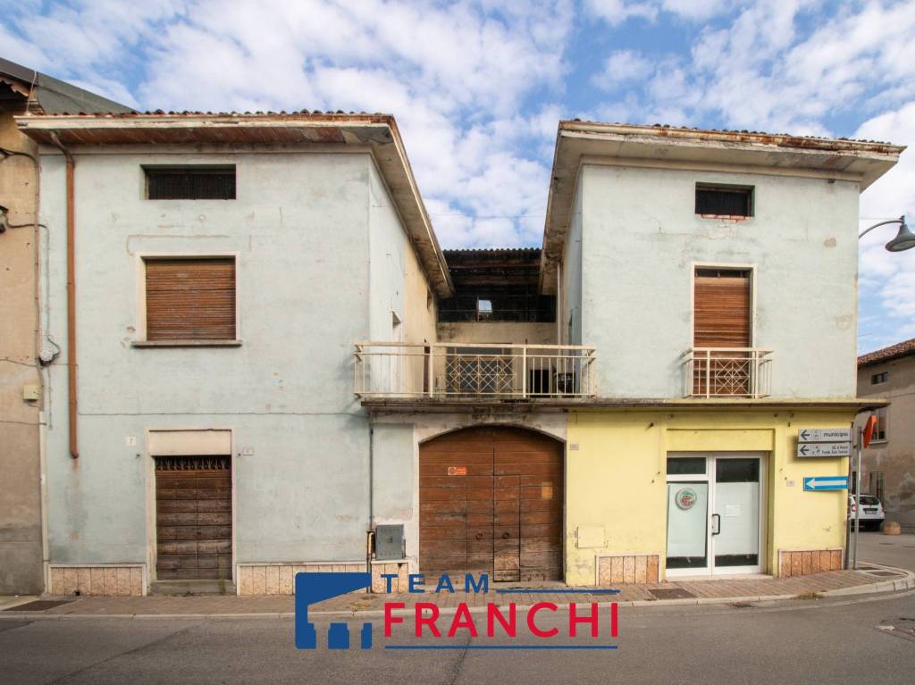 casa indipendente in vendita a Gambara