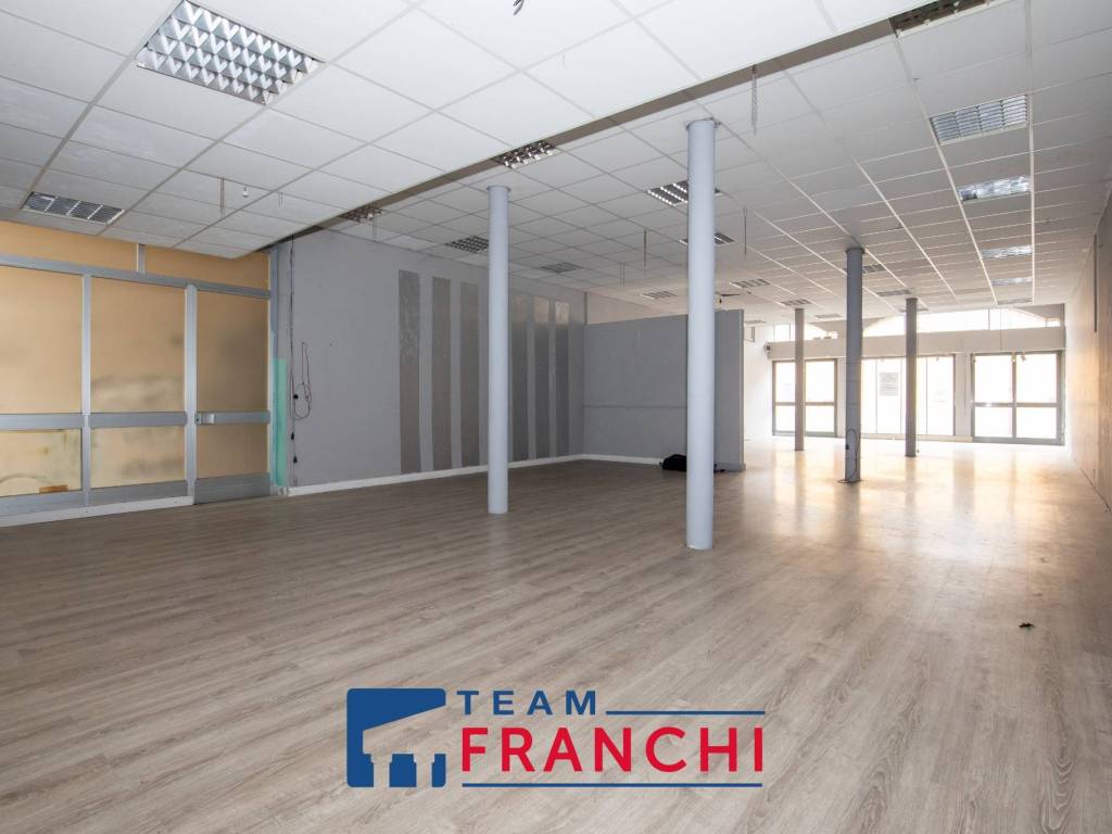 negozio in vendita a Gambara