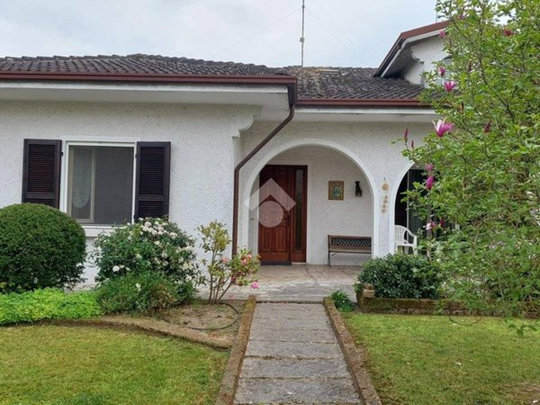 casa indipendente in vendita a Gambara