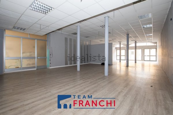 negozio in vendita a Gambara