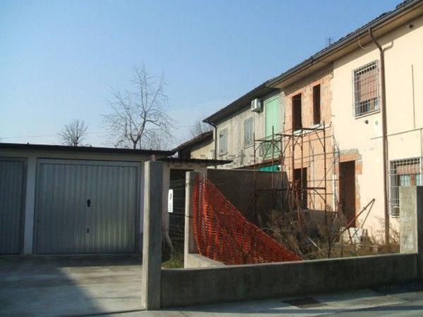 casa indipendente in vendita a Gambara