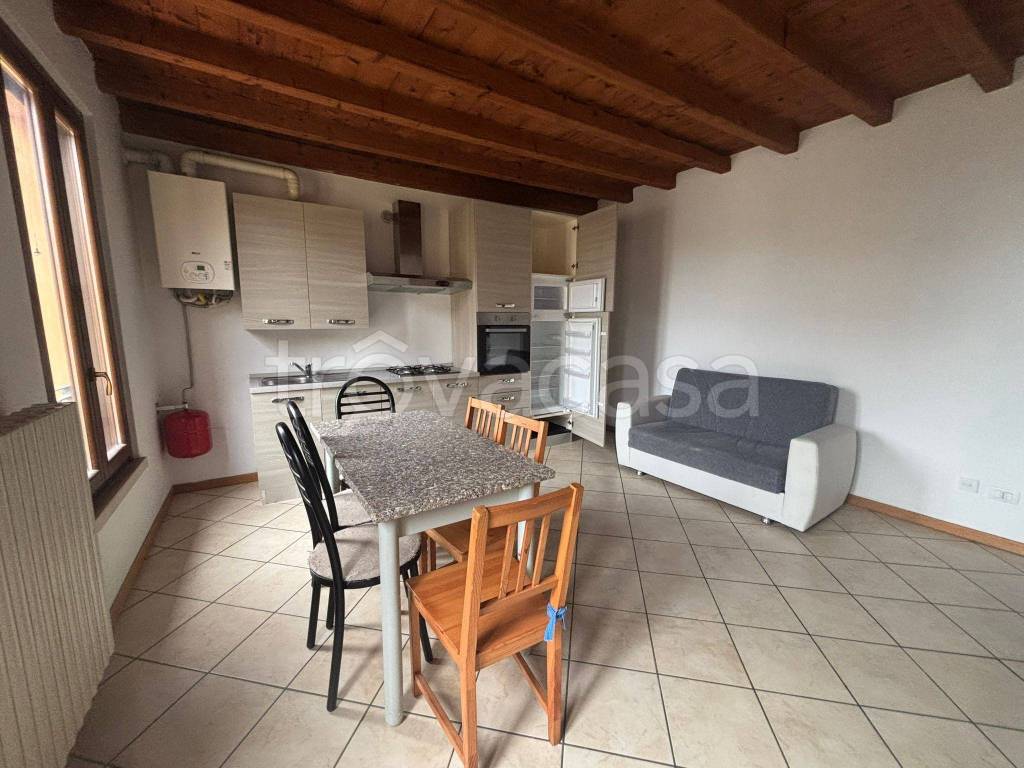 appartamento in vendita a Gambara