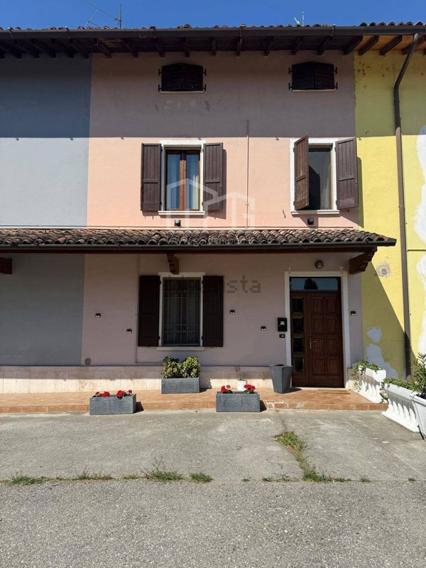 casa indipendente in vendita a Gambara