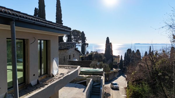 appartamento in vendita a Gardone Riviera