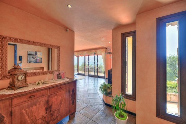 casa indipendente in vendita a Gardone Riviera