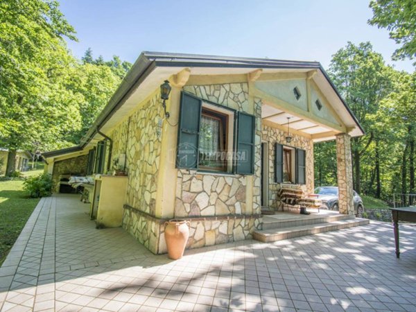 casa indipendente in vendita a Gardone Riviera