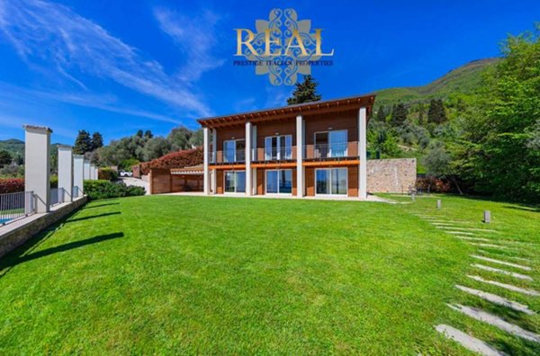 casa indipendente in vendita a Gardone Riviera