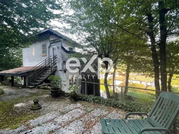 casa indipendente in vendita a Gardone Riviera in zona San Michele