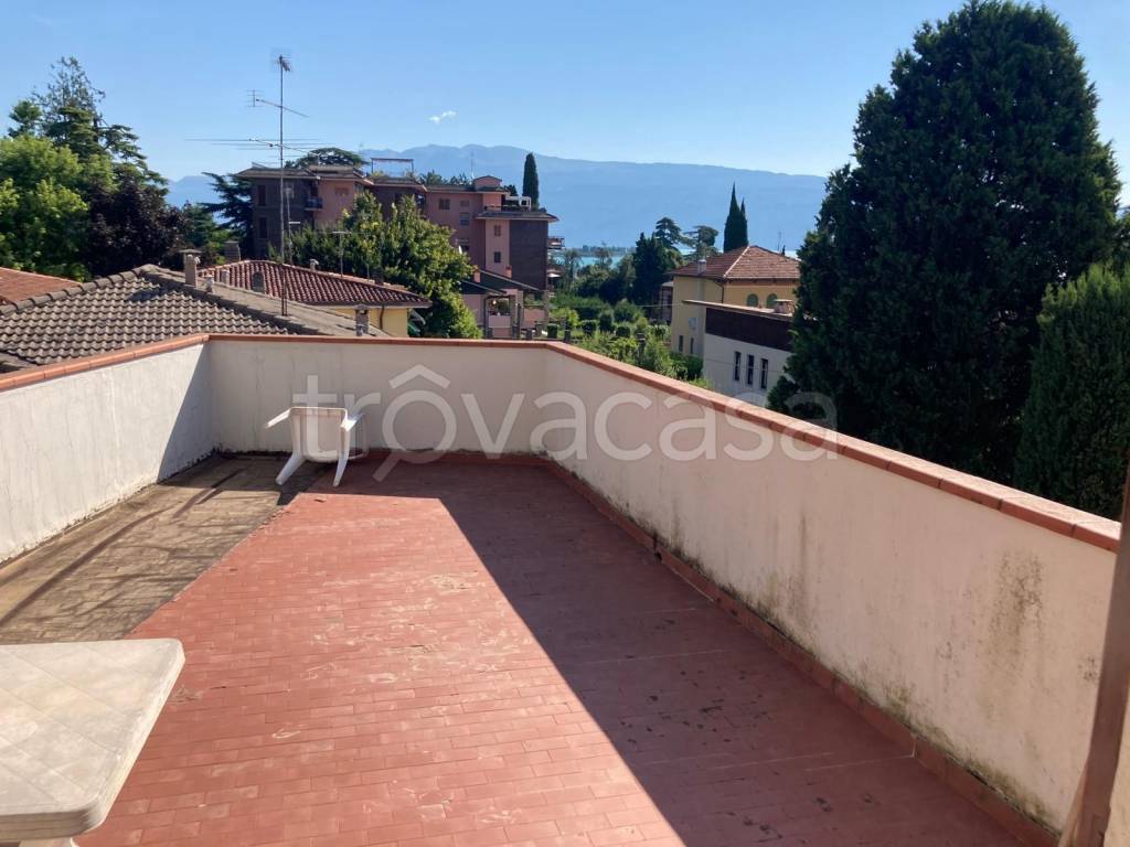 casa indipendente in vendita a Gardone Riviera