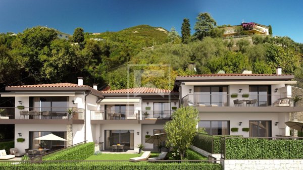 appartamento in vendita a Gardone Riviera in zona Fasano