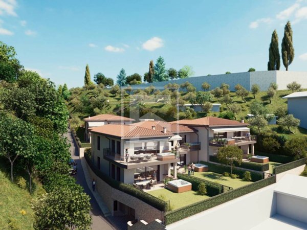 appartamento in vendita a Gardone Riviera in zona Fasano