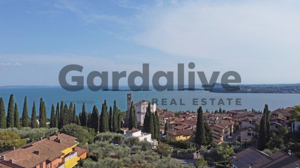 appartamento in vendita a Gardone Riviera